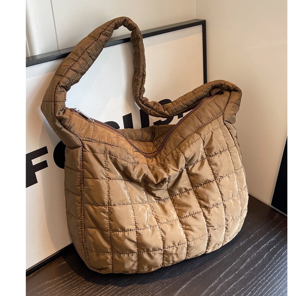 Luxe Quilted Puffer Messenger Shoulder Crossbody Travel Bag - Picture 9 of 14